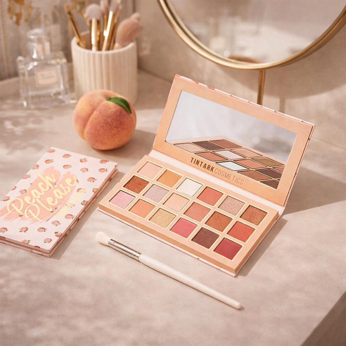18-Shade Eyeshadow Palette J293445