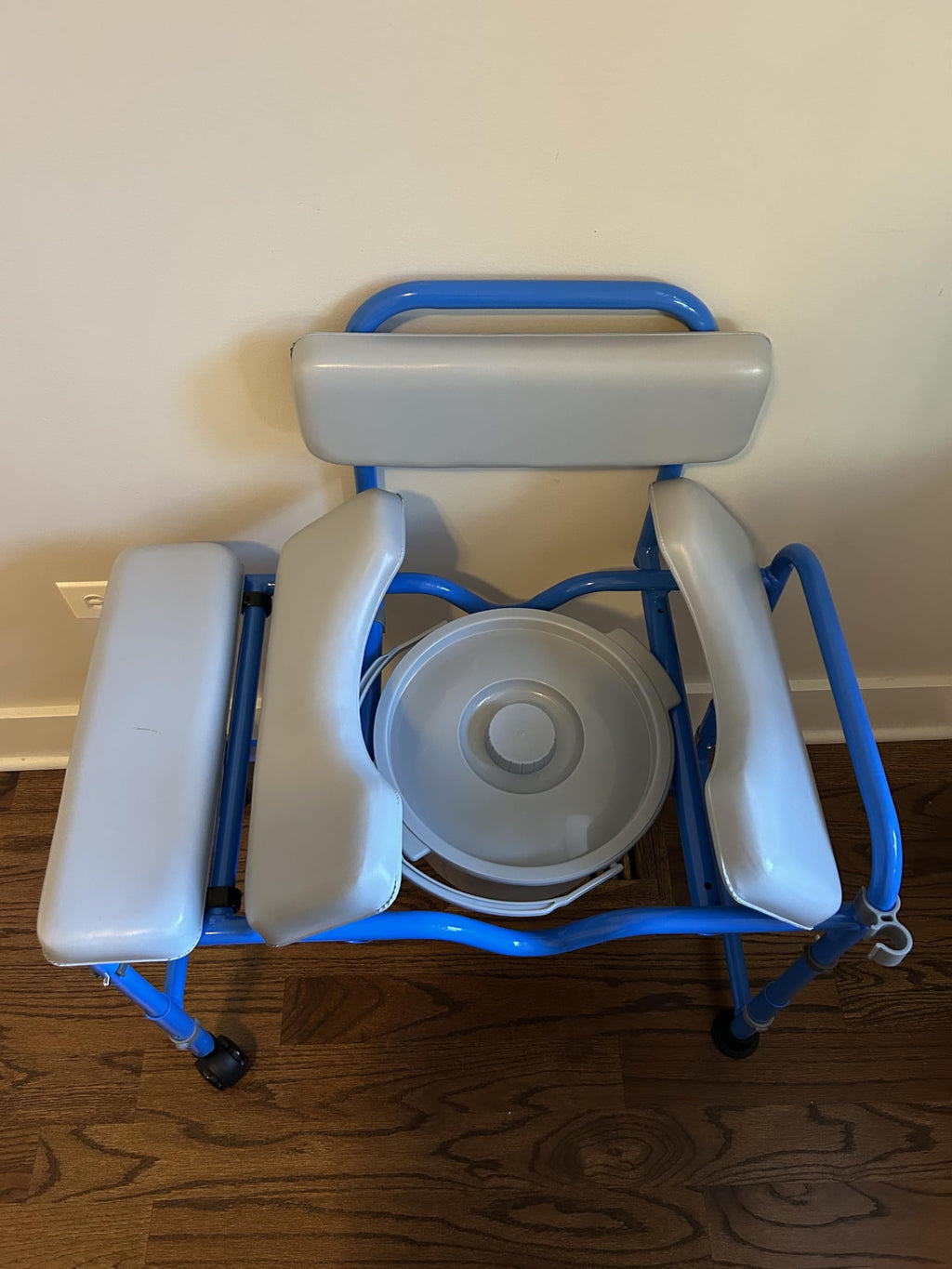 4-in-1 Padded Shower Chair Transfer Bench Commode D81862